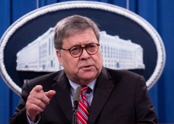 Bannon & Giuliani Blast Bill Barr For ‘Treason.’
