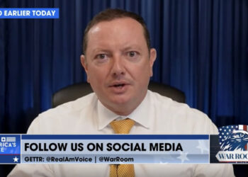 Steve Bannon Reacts To Rep. Burlison Holding Speaker Johnson Accountable Over Spending Crisis