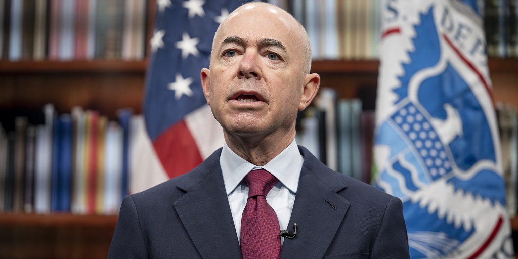 Steve Bannon: The Laws On The Books On Are Our Side, Lankford Bill Is Sellout Of Nation