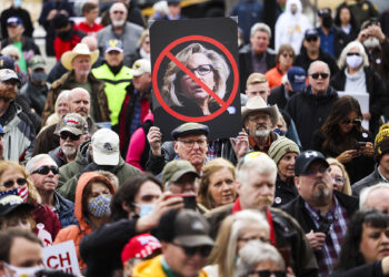 WarRoom’s Revolutionary Grassroots Marketing: A Threat to RINOS Even as Bannon Faces Prison Time