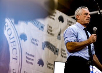 Relevant Again! RFK Jr.’s Explosive 2022 Interview with Steve Bannon on Vaccine Mandates, Big Pharma, Big Tech