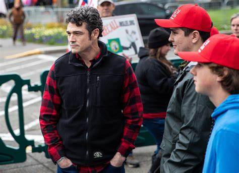 Republican Unity Propels Joe Kent in Washington State’s Key Congressional Race

*Steve Bannon’s soci...