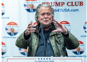 Bannon’s H-1B Stance Dominates in Twitter Poll: Bannon’s America First vs. Musk’s Globalism
