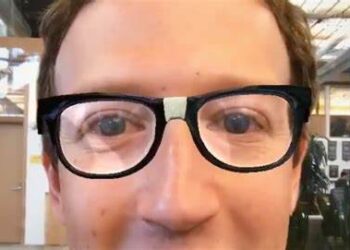 Bannon Gives Declaration of War on Nerd Rule