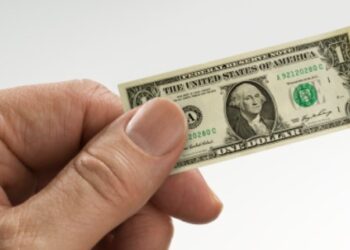 Bannon Urges Tough Financial Restructuring in DC, Warns of Economic Crisis Without Major Reform