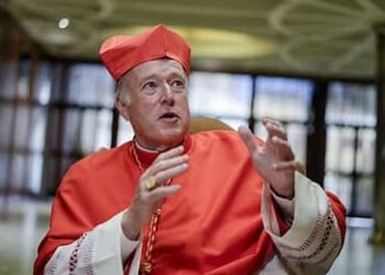 Bannon and Yep Accuse Catholic Church of Enabling Illegal Immigration, Call for Reform