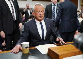 RFK Jr.’s mRNA Bombshell Sets Off Two Days of War Room Strategy: Bannon and Dr. Ryan Cole Map the Fight Ahead